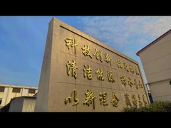 白い吹きガラスフロストクリーム化粧品ガラスボトルとジャー